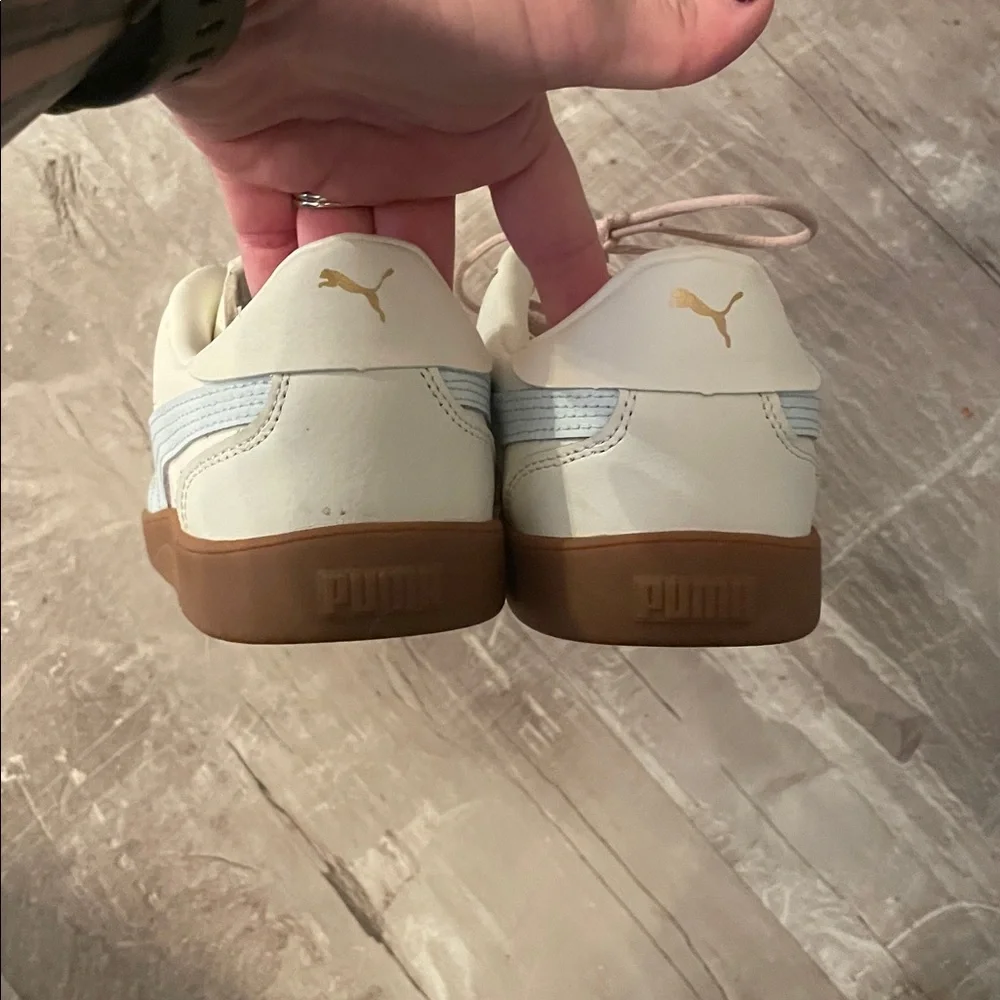 Womens Puma Shoes - Picture 7 of 8